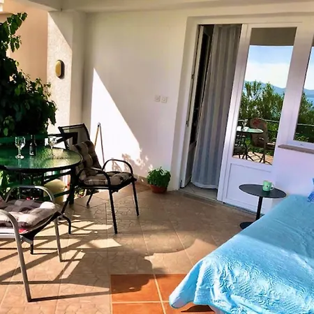 Fuer Drei Personen Apartment