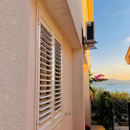 Fuer Drei Personen Apartment